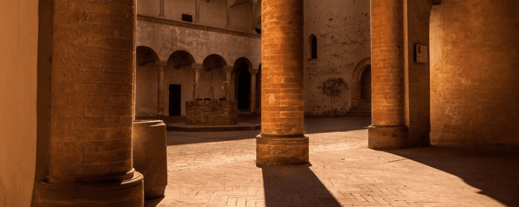 pillars and courtyard inside kalavantin durg