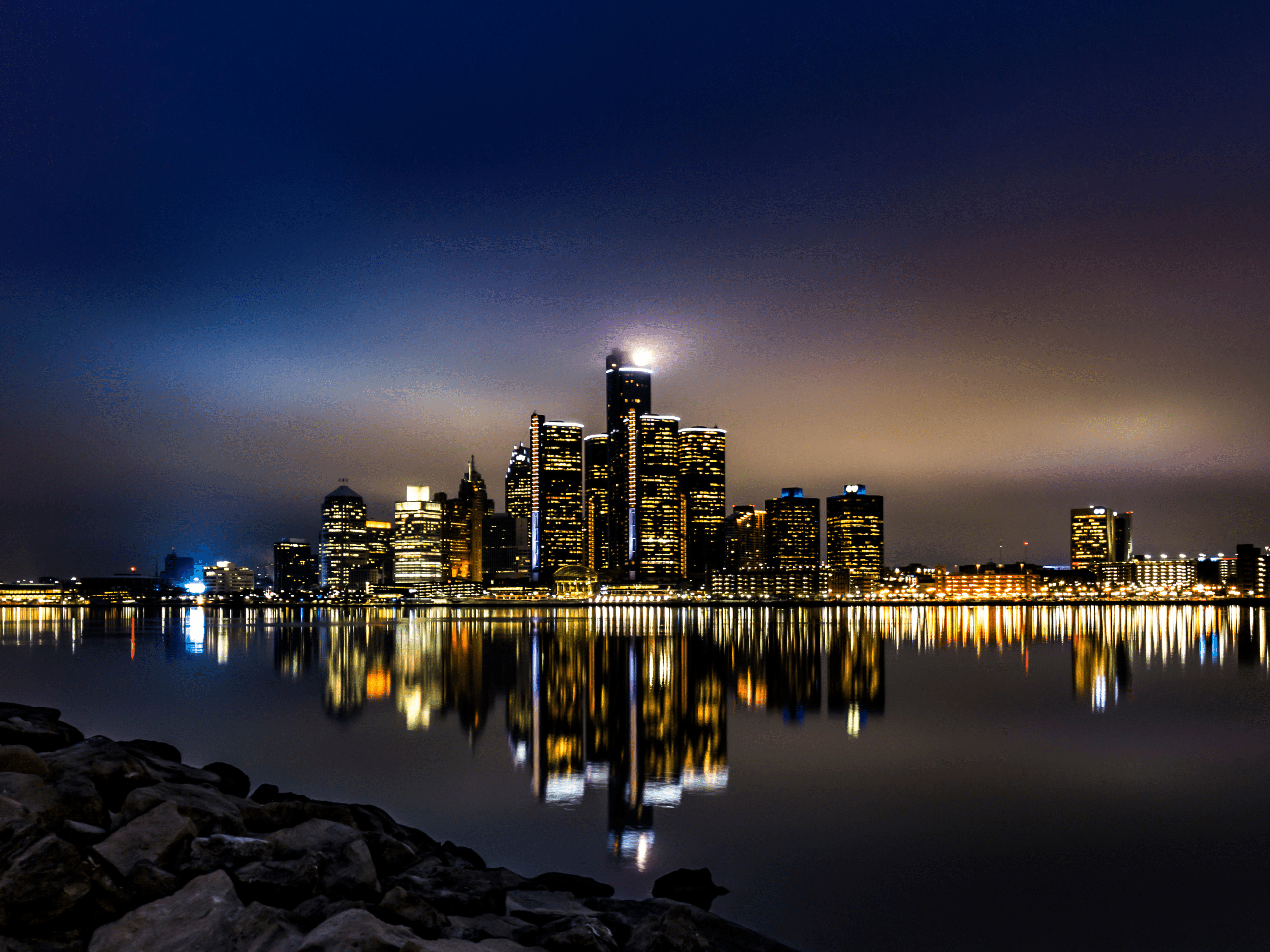 detroit skyline reflection